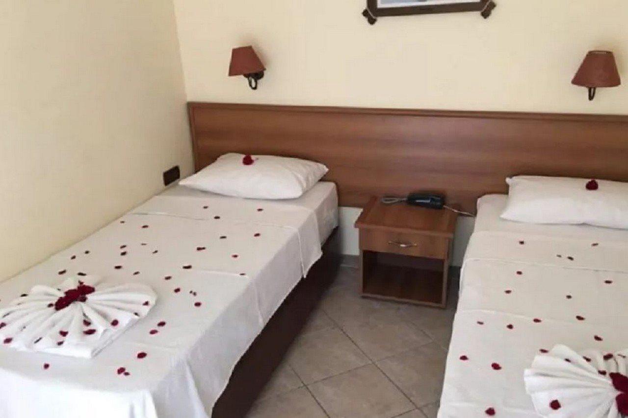Mutlu Hotel Didim Buitenkant foto