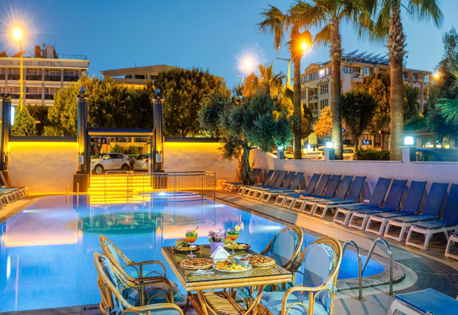 Mutlu Hotel Didim Buitenkant foto