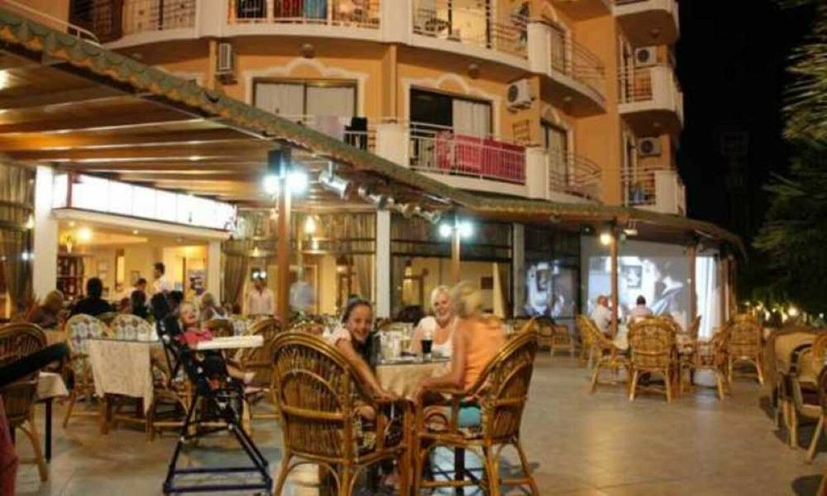 Mutlu Hotel Didim Buitenkant foto